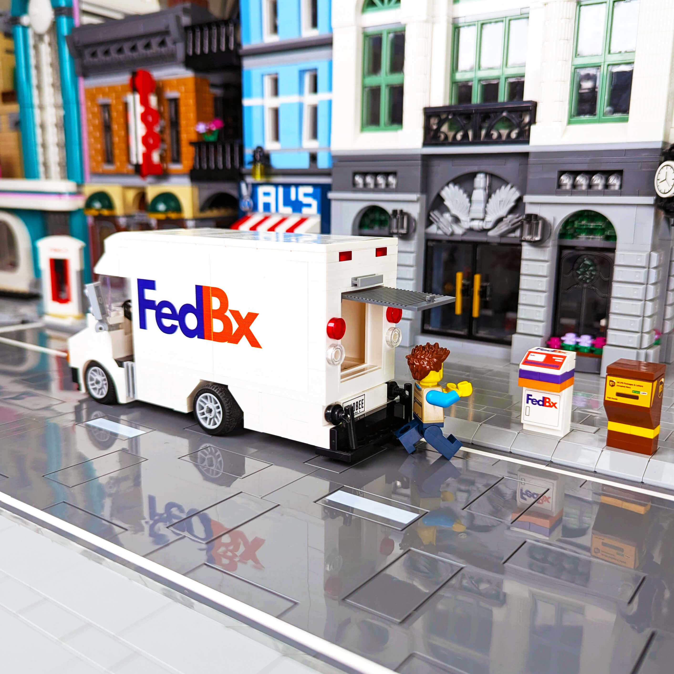 FedBx Delivery Truck Building Set - Custom Printed - Made Using LEGO® Parts